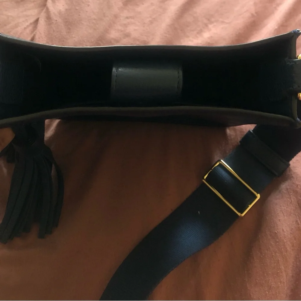 Women’s Tory Burch Crossbody - Picture 3 of 3